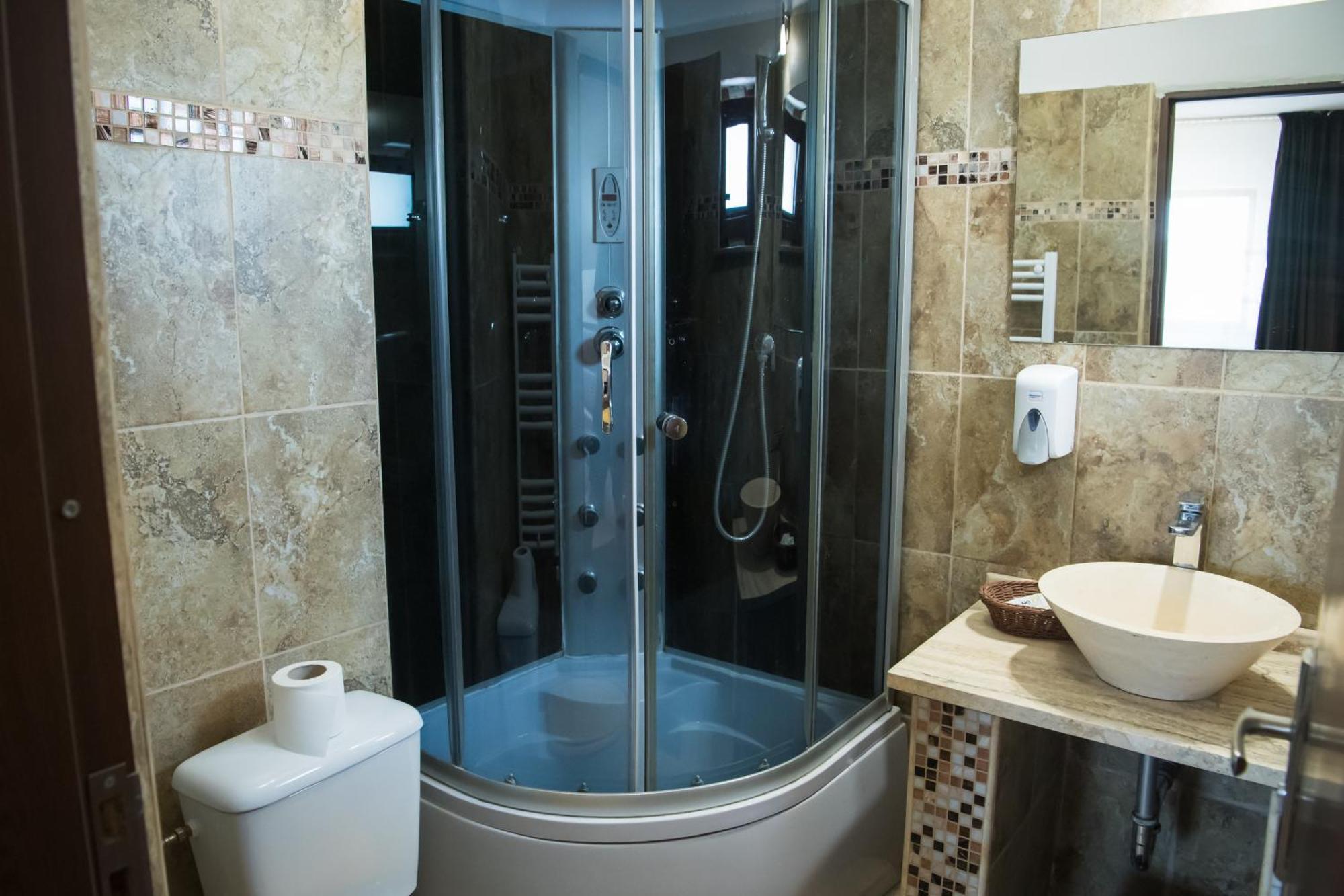 Mbi Travel Inn Craiova Ngoại thất bức ảnh