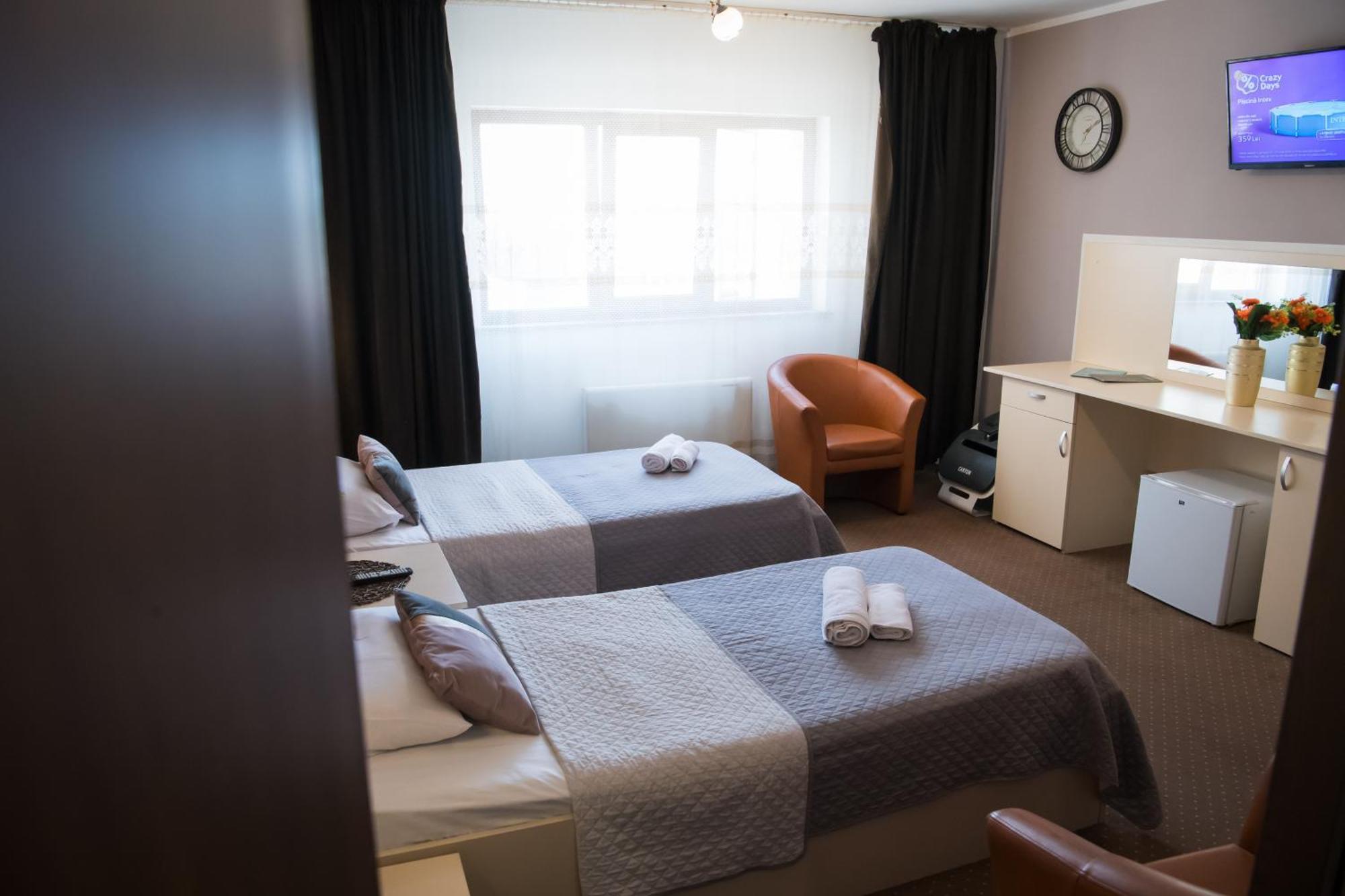 Mbi Travel Inn Craiova Ngoại thất bức ảnh
