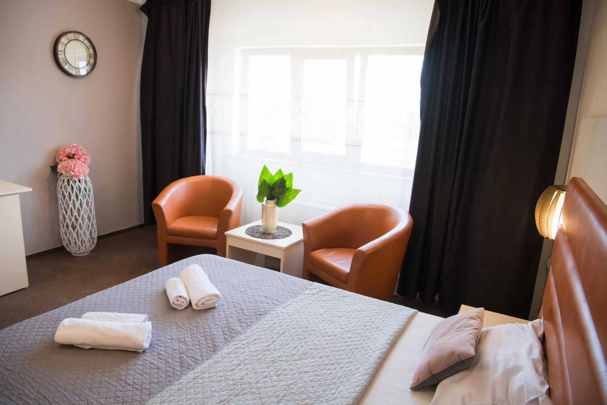Mbi Travel Inn Craiova Ngoại thất bức ảnh
