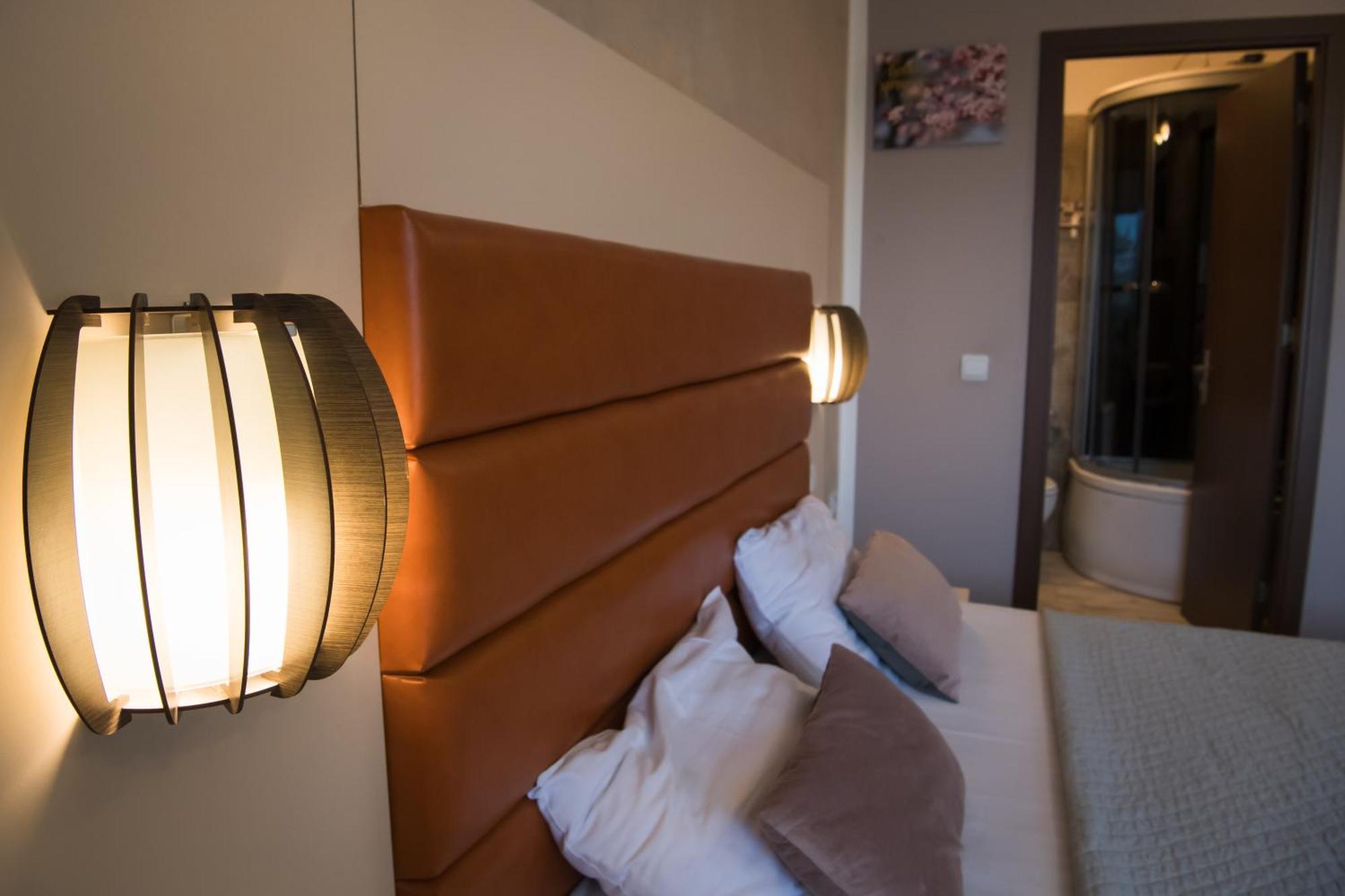 Mbi Travel Inn Craiova Ngoại thất bức ảnh