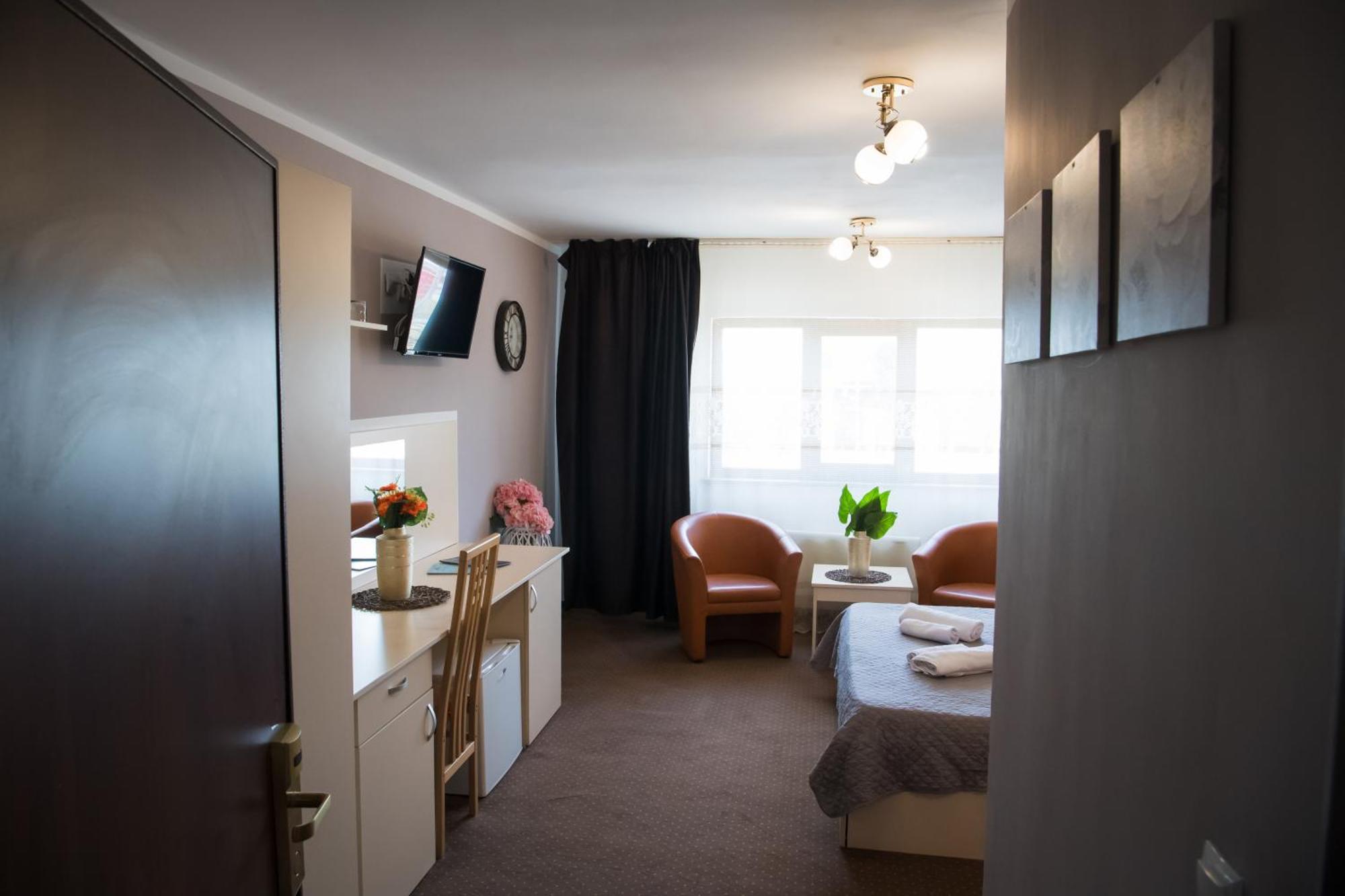 Mbi Travel Inn Craiova Ngoại thất bức ảnh