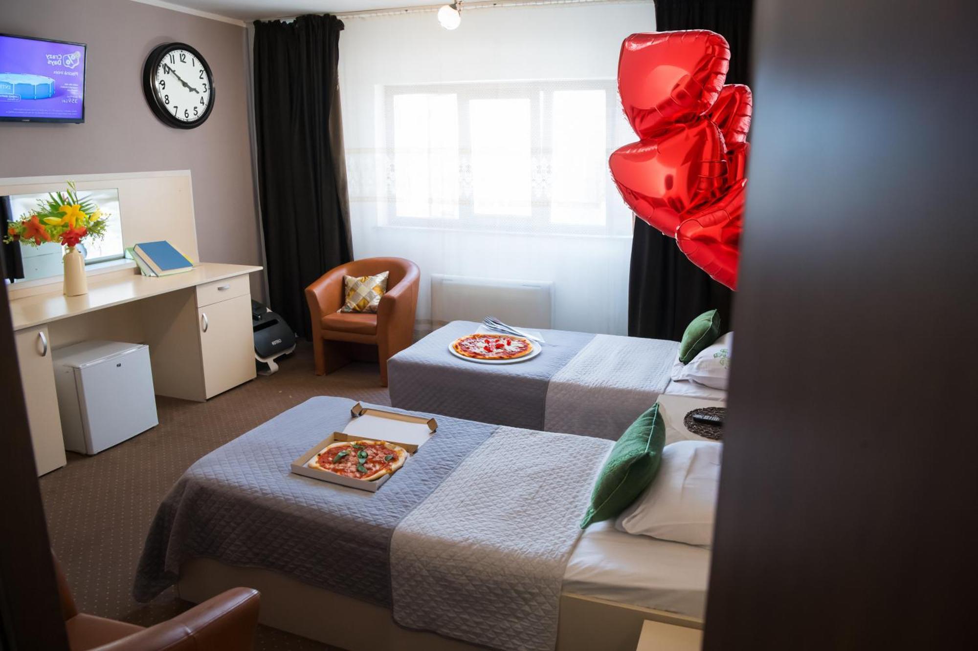 Mbi Travel Inn Craiova Ngoại thất bức ảnh